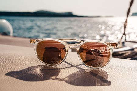 photo 1577803645773 f96470509666 fa698b9d Optiker für Kontaktlinsen & Brille in Zug